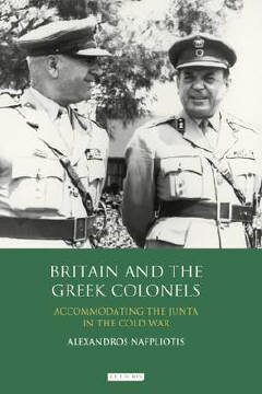 Britain and the US sponsored and supported the Greek military dictatorship. England und die USA unterstützten und finanzierten die griechische Militärdiktatur.