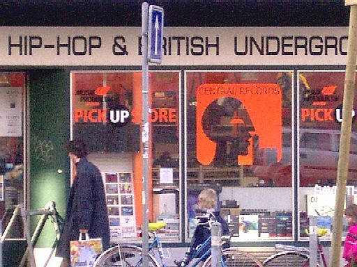 save the vinyl hip hop and british underground pick up store central zurich. den central records store am zürcher central mit hip hop vinyl gibt es nicht mehr