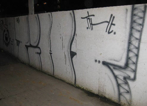TIHT graffiti zürich switzerland