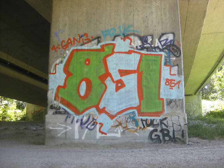 851 zurich graffiti rebel art 851 graffiti crew zurich switzerland 851 graffiti in der schweiz