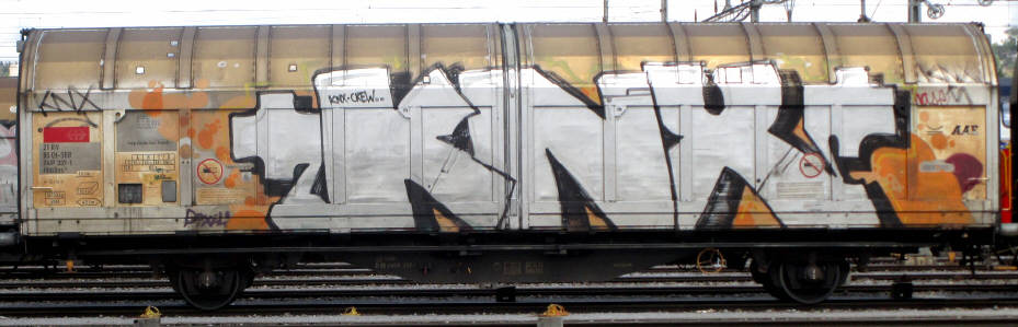 KNX SBB-güterwagen graffiti