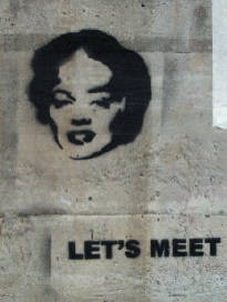 Marilyn Monroe Schablonengraffit. Marilyn Monroe stencil graffiti erlenbach switzerland.