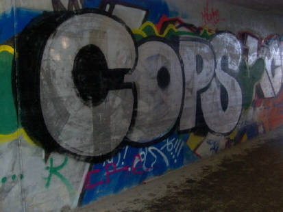 COPS graffiti zrich