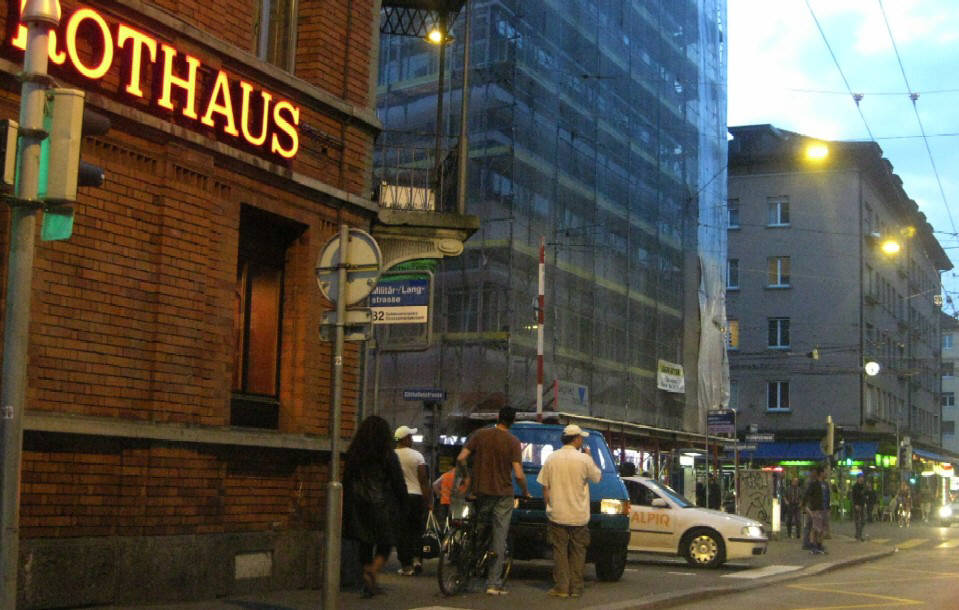 HOTEL ROTHAUS LANGSTRASSE ZÜRICH AUSSERSIHL KREIS 4. LEGENDARY ZURICH HOTEL