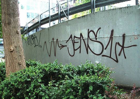 HELLO IV JENS1 graffiti tags Langstrasse Zürich West K5