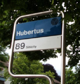 Bushaltestelle Hubertus. Buslinie 89. VBZ Züri-Linie 89er Bus. Albisriederstrasse.