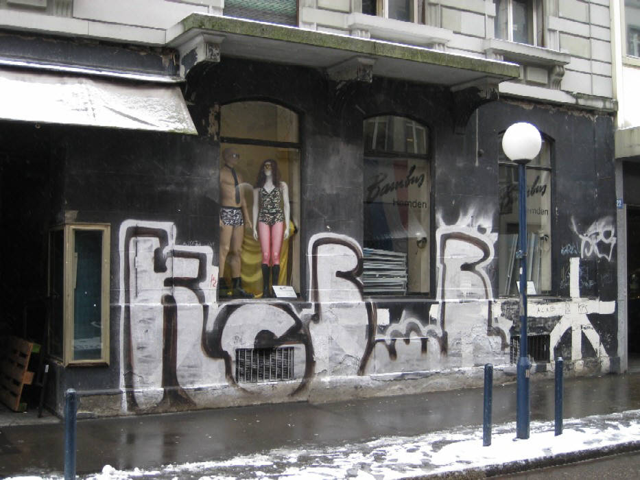 KCBR graffiti löwenstrasse zürich bei der BAMBUS boutique
