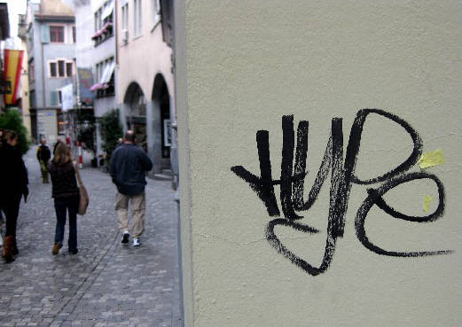 HYPE graffiti tag zürich