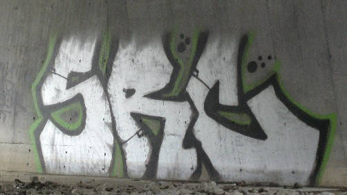 SRC graffiti unterhalb der gessnerbrücke zürich 2009