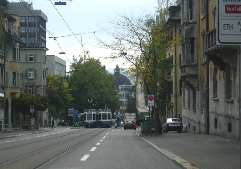 Universitätstrassse Zürich Unterstrass Kreis 6. Im Hintergrund ETH und UNI Zürich