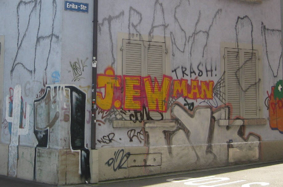 JEWMAN graffiti zrich schweiz. Es finden sich beide Schreibweisen JEWMAN und JEW MAN. JEWMAN ist ein beliebter graffitiknstle jdischer herkunft aus dem K3 zrich-wiedikon. seine flotten sprche sind genauso legendr wie seine graffitis