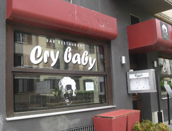 CRY BABY bar restaurant kalkbreitestrasse zürich