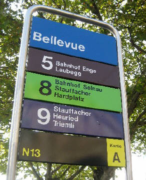 Tramhaltestelle Bellevue. Tram Nr. 2, Tram Nr. 4, Tram Nr. 5, Tram Nr. 6, Tram Nr. 9