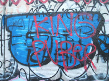 gano graffiti. king puber. bahnhof zürich oerlikon