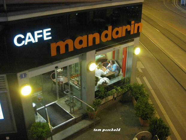 CAFE MANDARIN ZÜRICH BEIM BAHNHOF STADELHOFEN. photo copyright tom paschold
